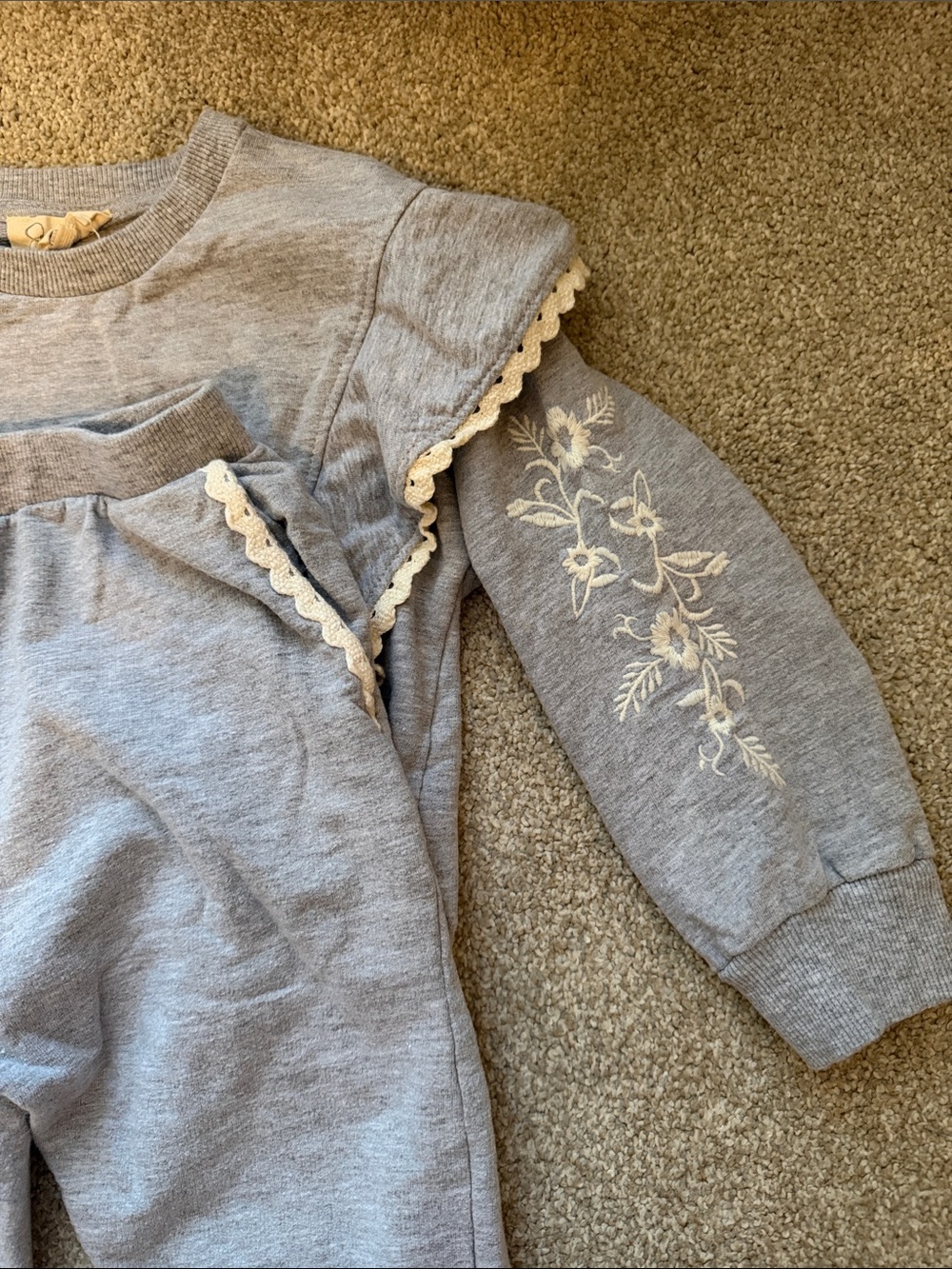 Jessica Simpson Gray Girls Ruffle Sweat Set - Picture 2 of 5